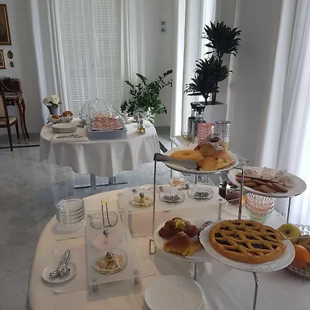 Residenza Delle Grazie ベッド・アンド・ブレックファスト Cossignano