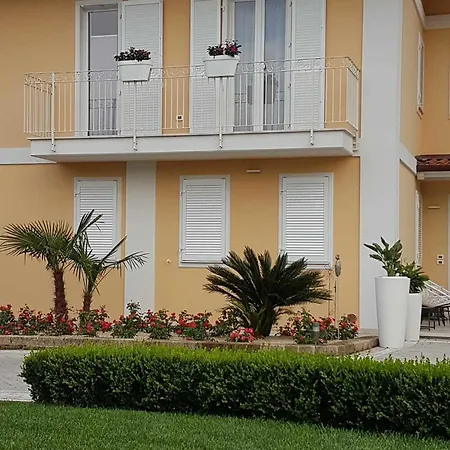 Residenza Delle Grazie ベッド・アンド・ブレックファスト 4*