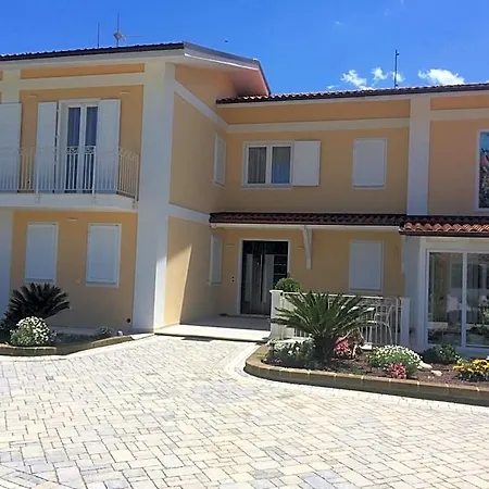 Residenza Delle Grazie 4*