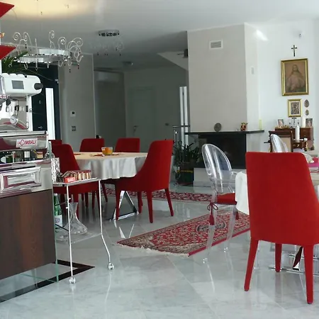 Residenza Delle Grazie 4* Cossignano