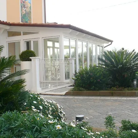 Residenza Delle Grazie 4*